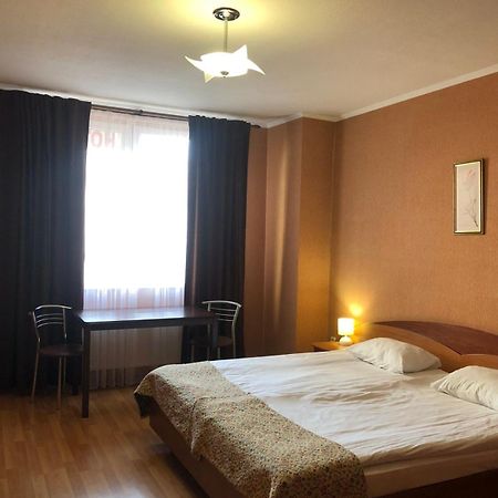 Comfort Hotel Киев Екстериор снимка