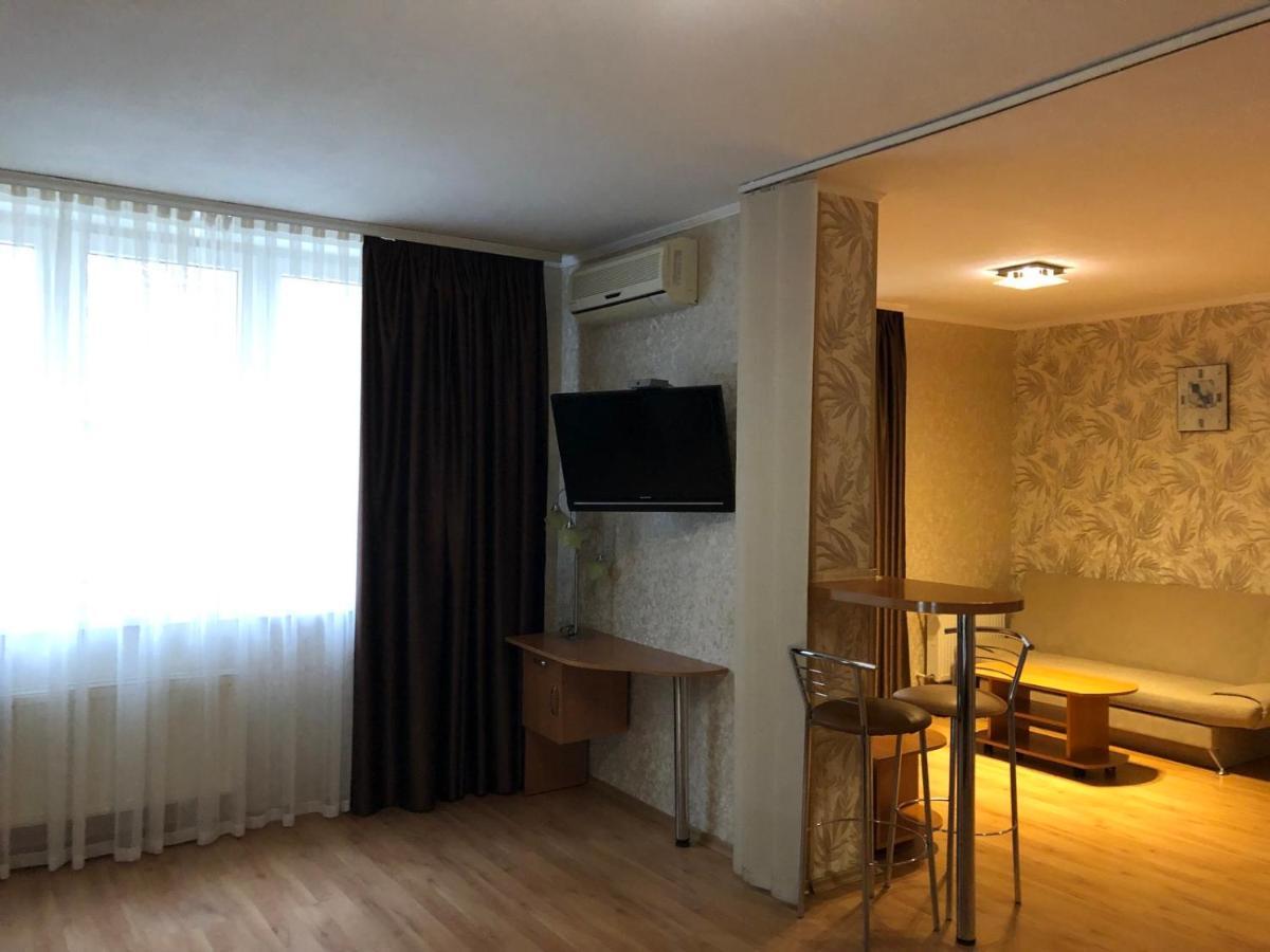 Comfort Hotel Киев Екстериор снимка