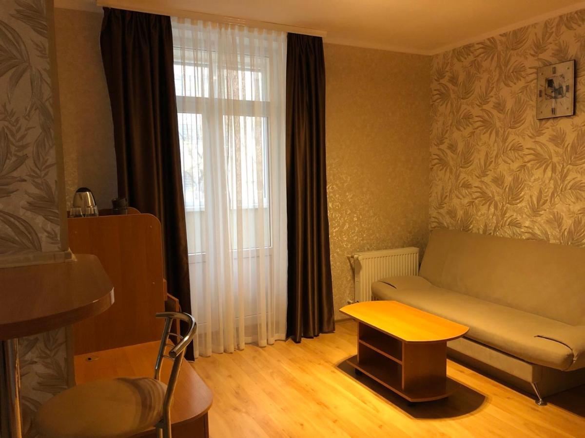 Comfort Hotel Киев Екстериор снимка