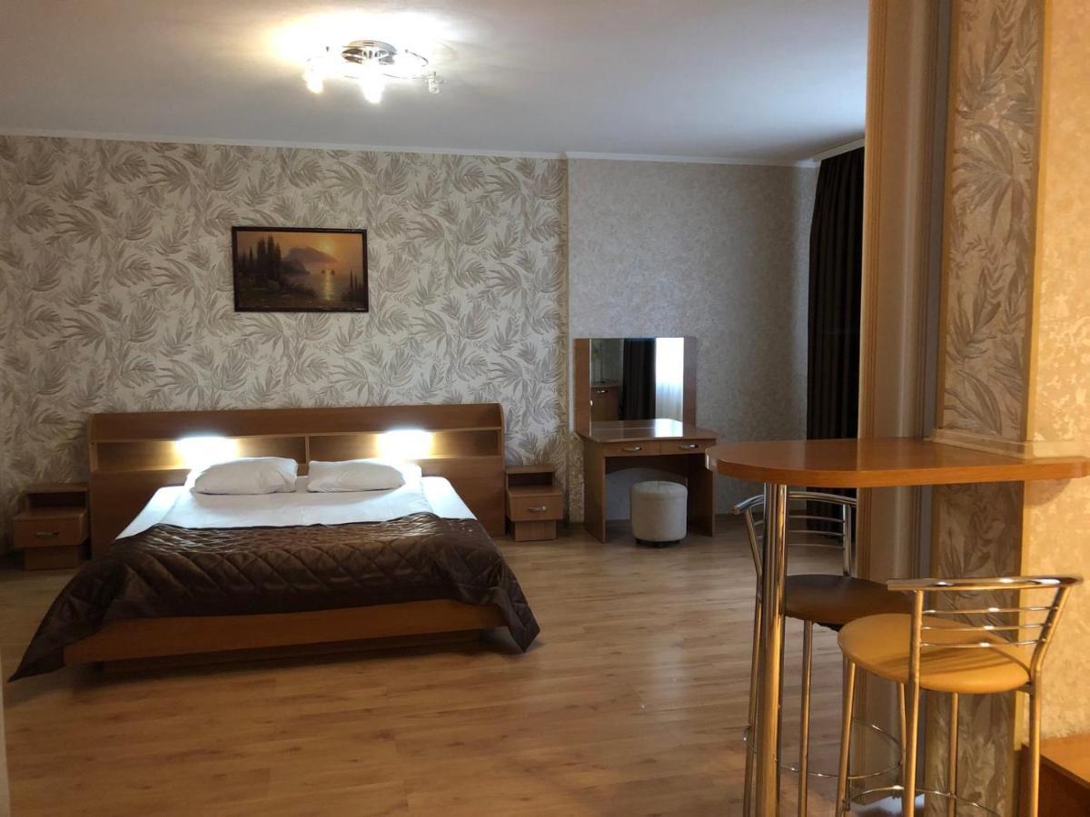 Comfort Hotel Киев Екстериор снимка