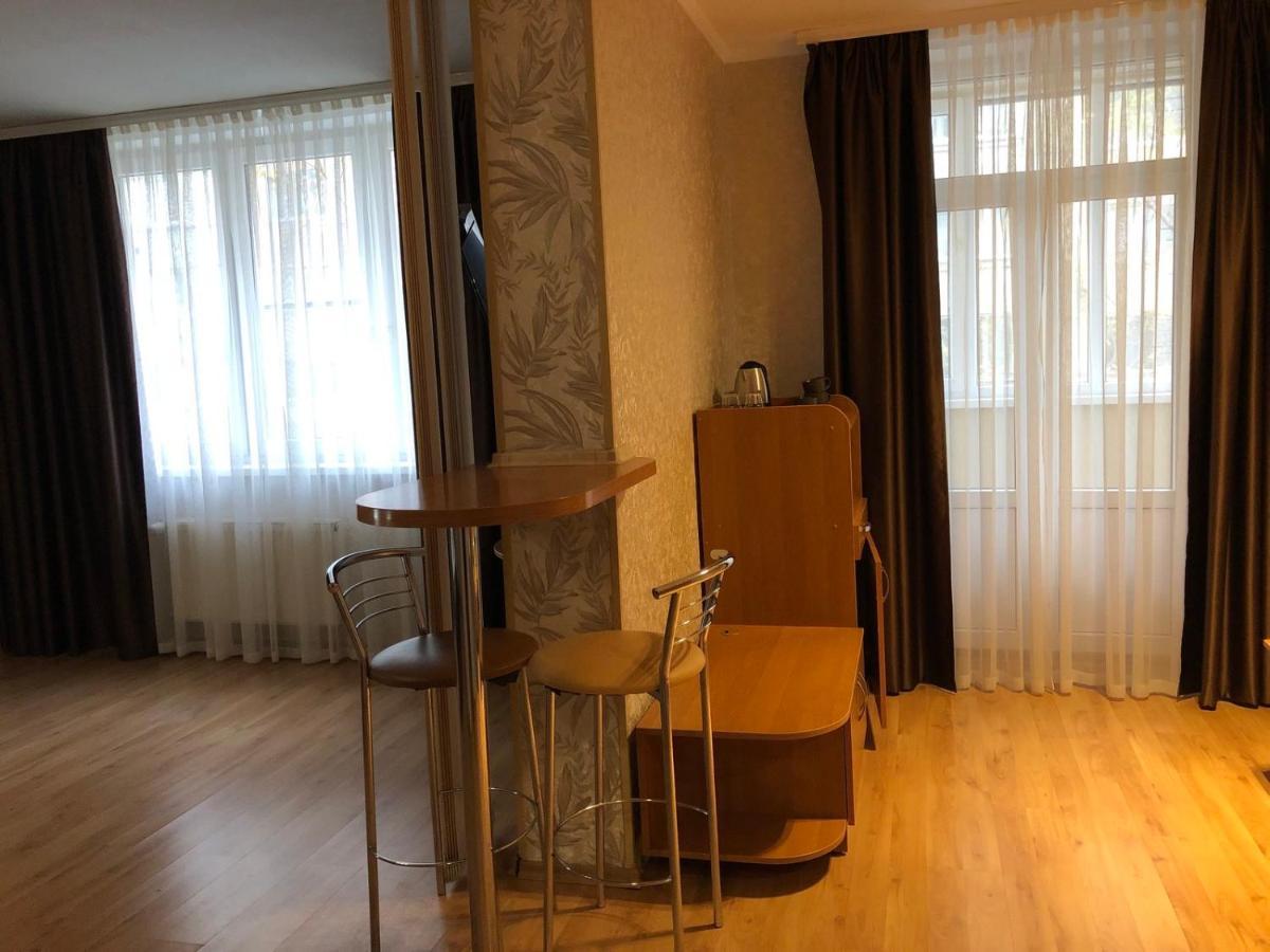 Comfort Hotel Киев Екстериор снимка
