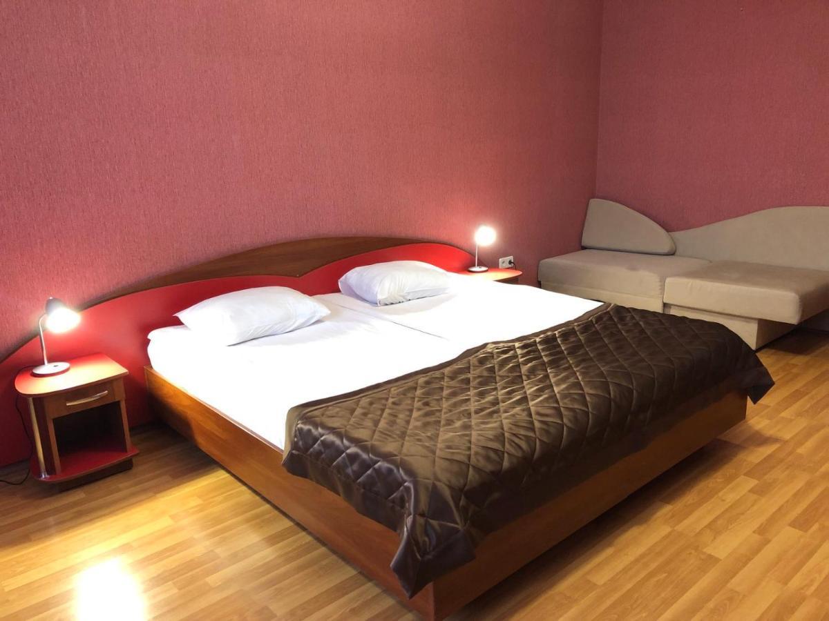 Comfort Hotel Киев Екстериор снимка