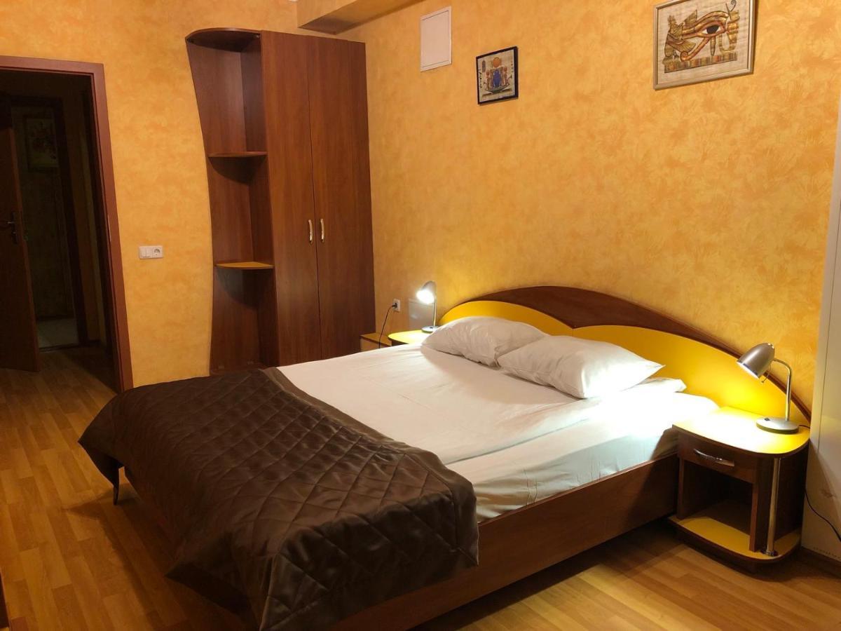 Comfort Hotel Киев Екстериор снимка