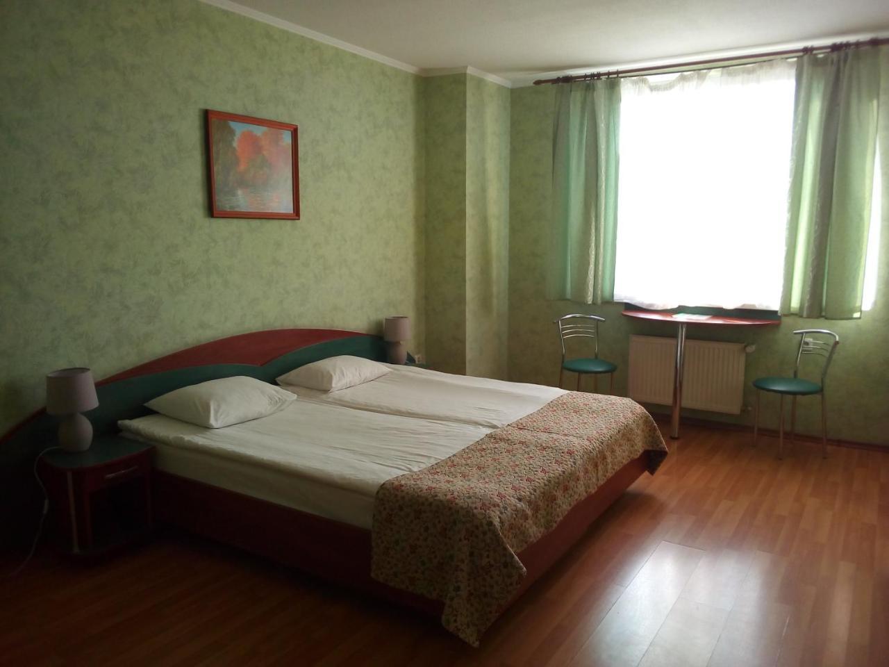 Comfort Hotel Киев Екстериор снимка