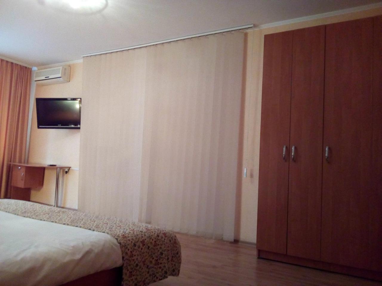 Comfort Hotel Киев Екстериор снимка