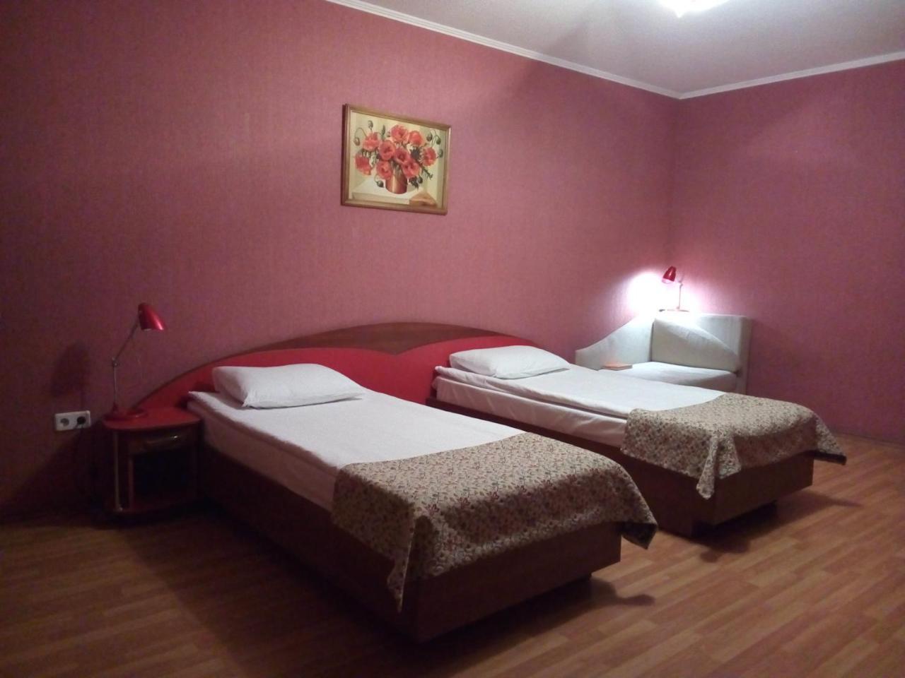 Comfort Hotel Киев Екстериор снимка
