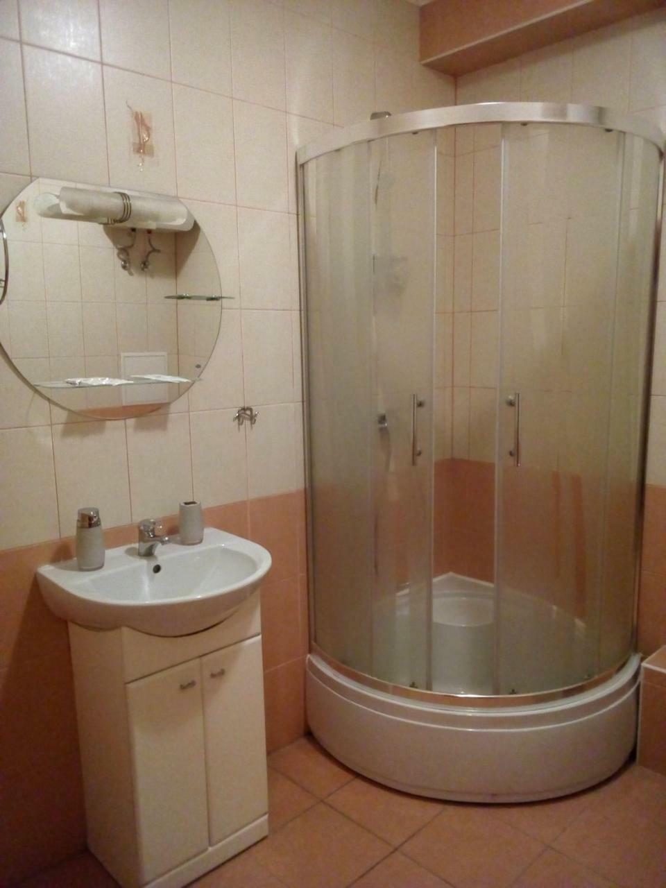 Comfort Hotel Киев Екстериор снимка